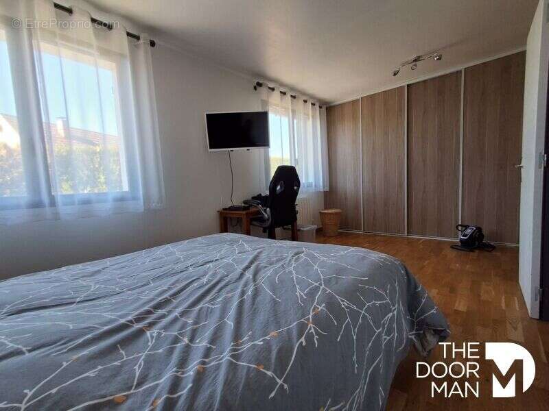 Maison à NOGENT-LE-ROI