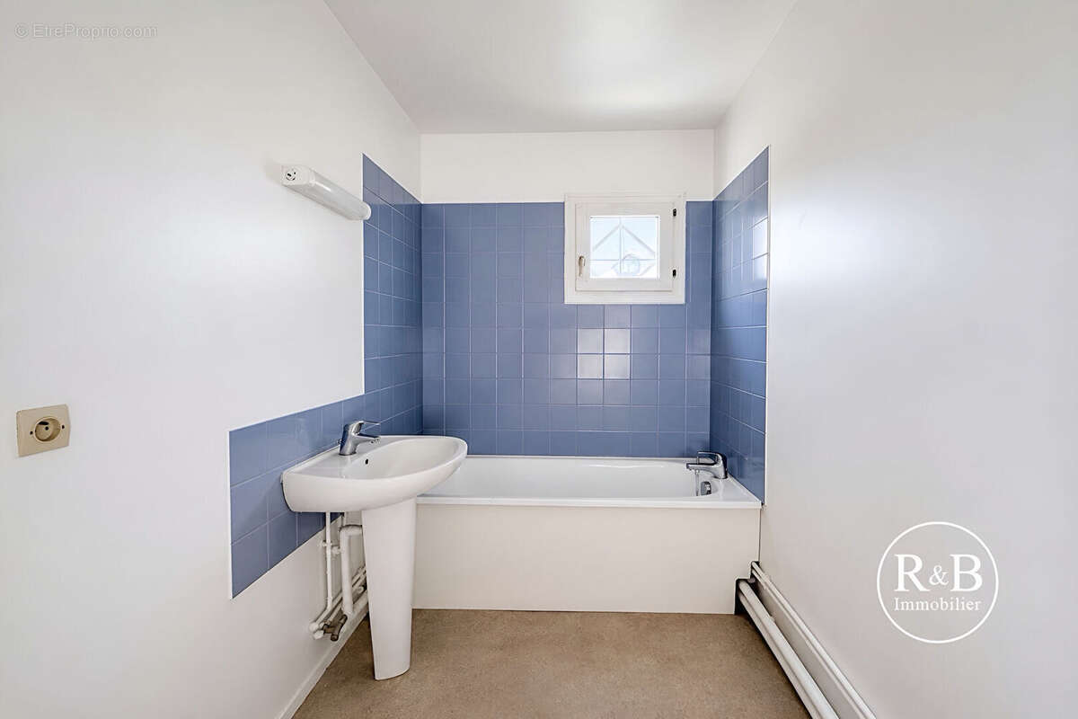 Appartement à MONTIGNY-LE-BRETONNEUX
