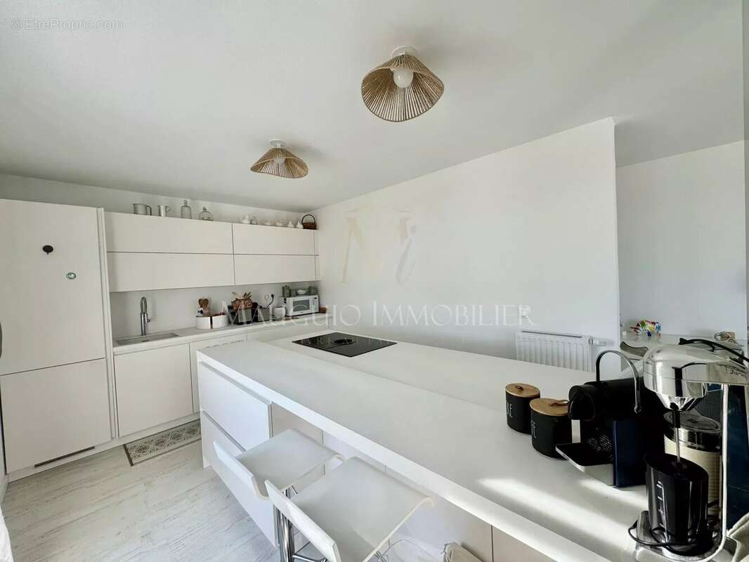 Appartement à MAUGUIO