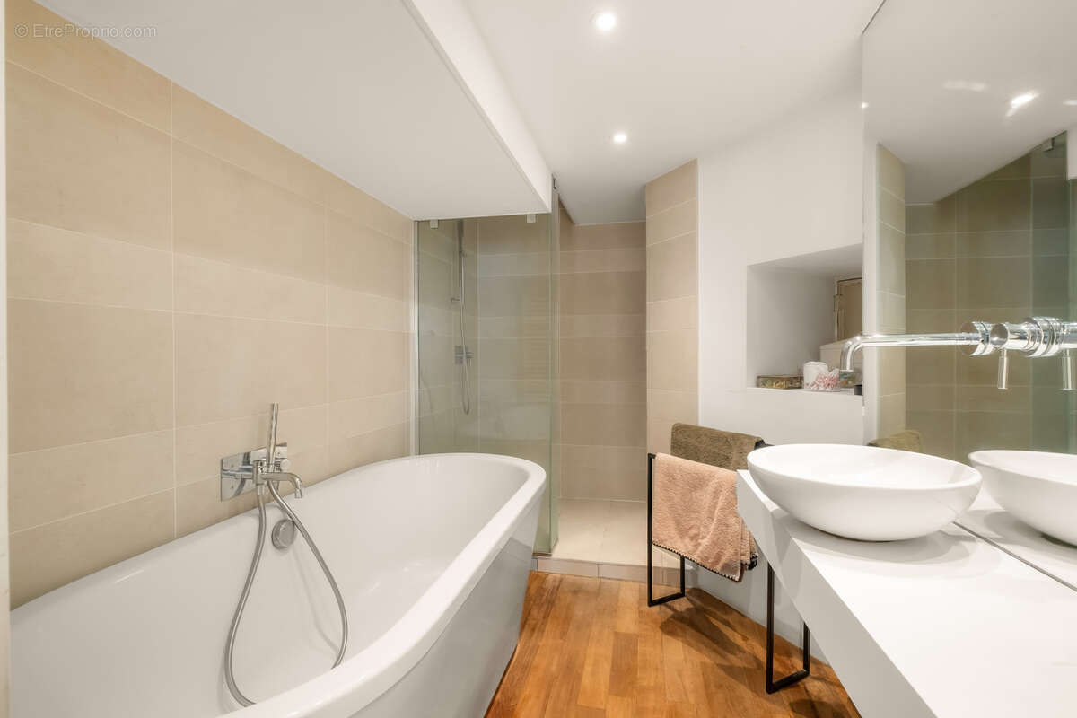 Appartement à LYON-6E