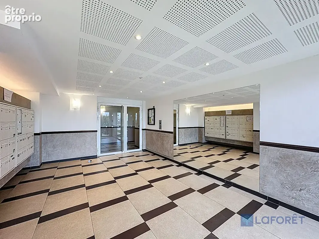 Appartement - F4 - 80 m2 - photo 11