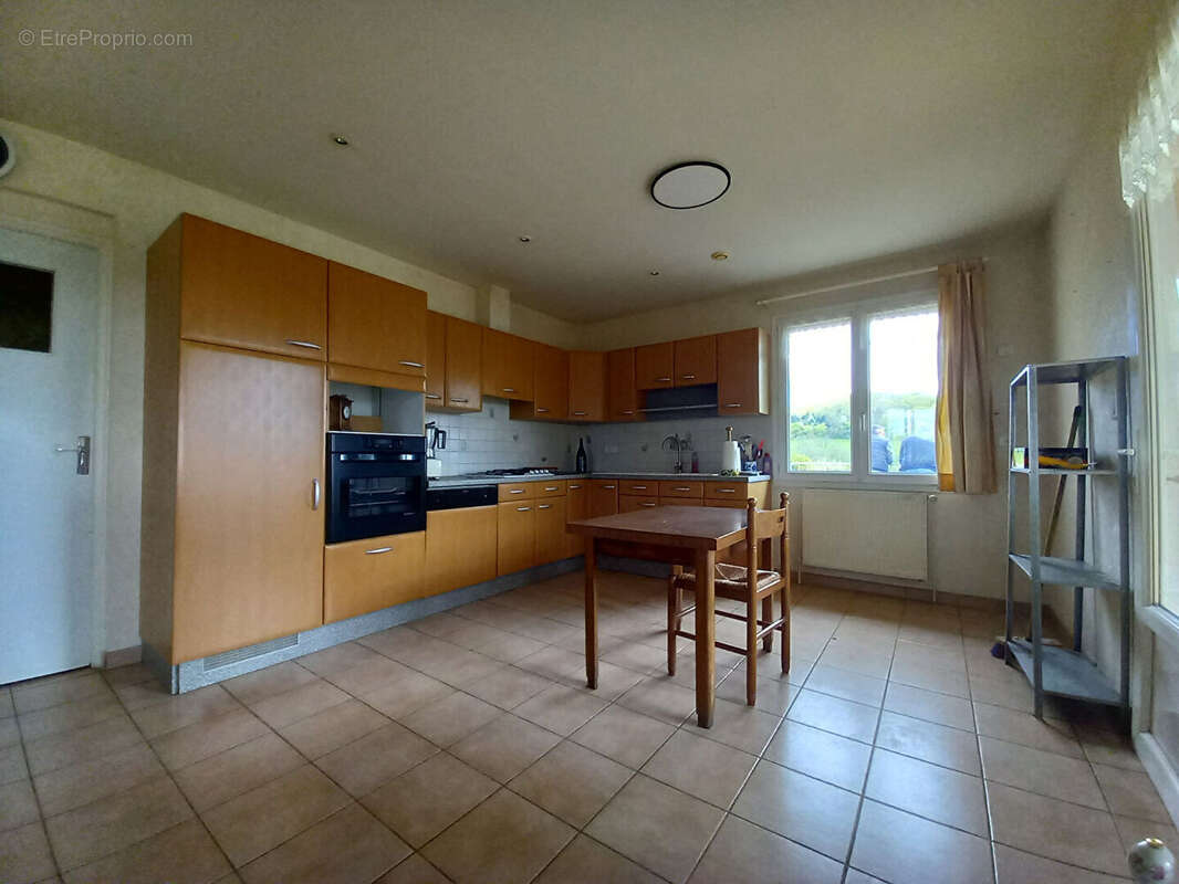 Maison de plain-pied , 103 m² , vue exceptionnelle. Terrain 2 800 m² - photo 2