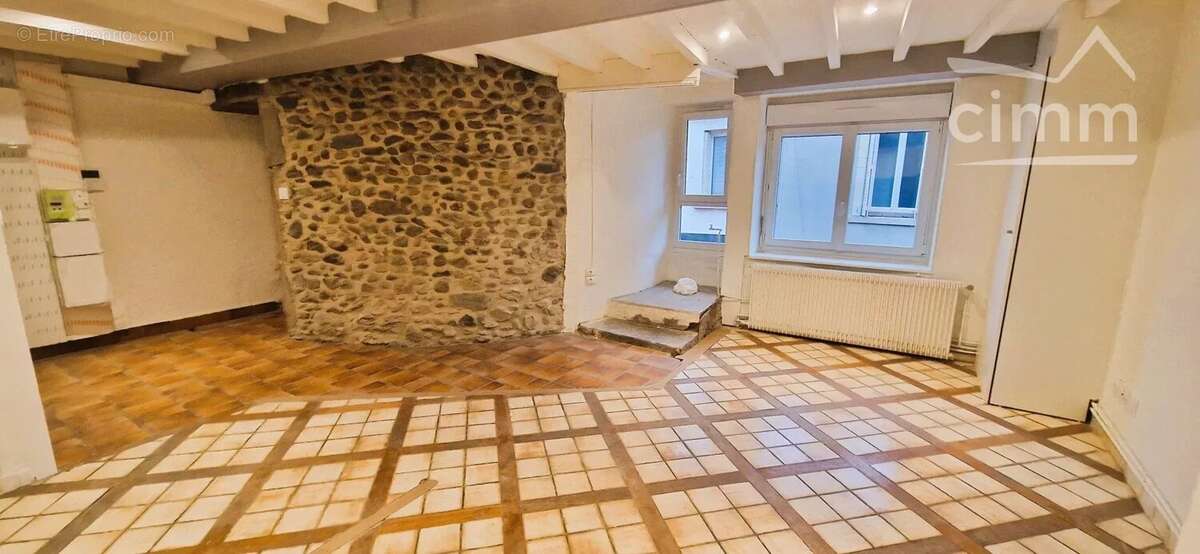 Appartement à LA TOUR-DU-PIN