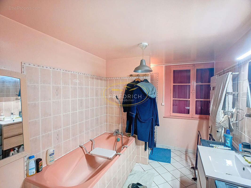 Maison de village a conforter - photo 6