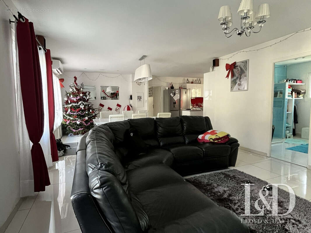 Maison à SAINT-CIERS-DE-CANESSE