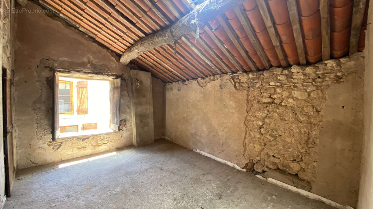 Maison à CRUZY