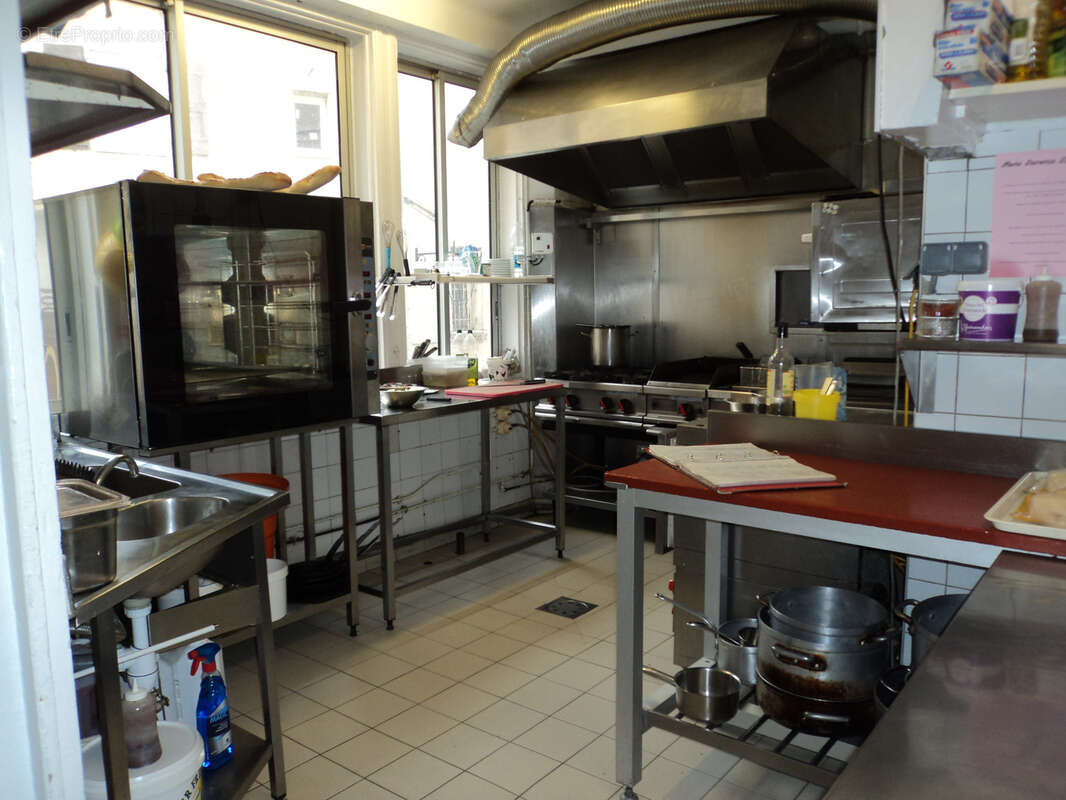 Commerce à SISTERON