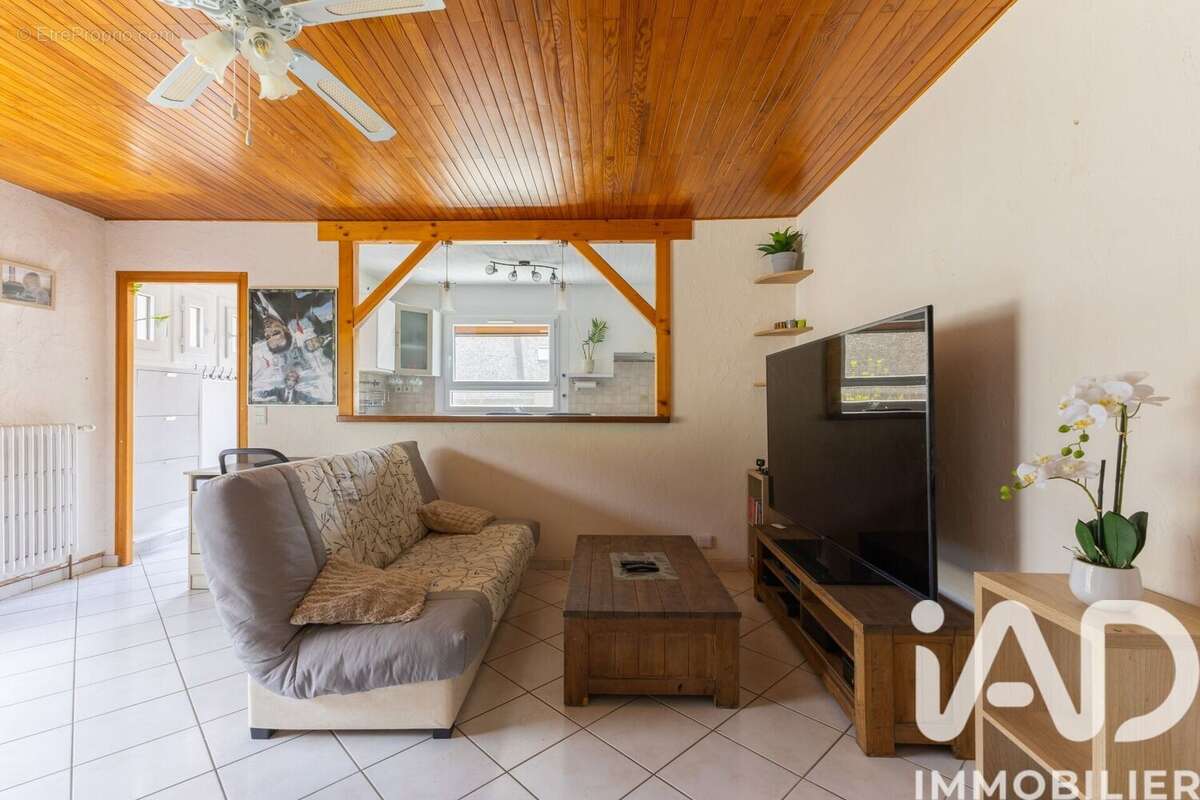 Maison 76 m² à Saint-Jeoire-Prieure  - photo 6