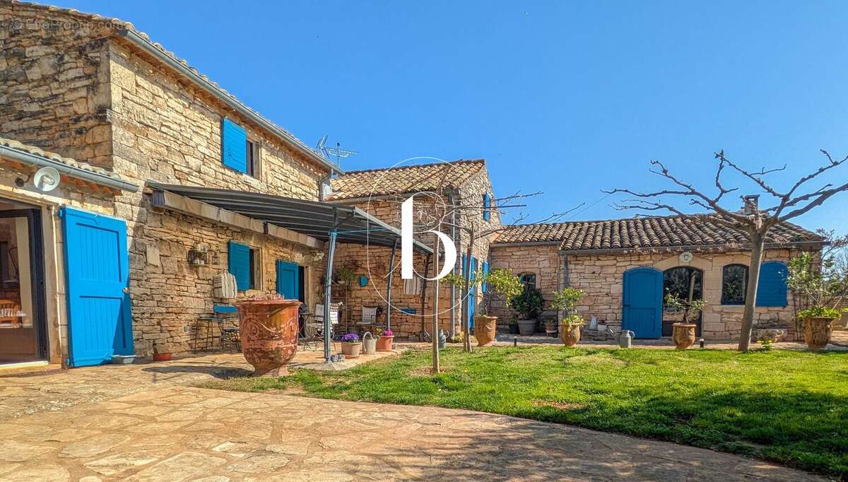 Maison à ORGNAC-L'AVEN