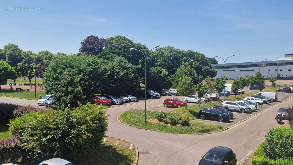 Appartement à AUBERGENVILLE