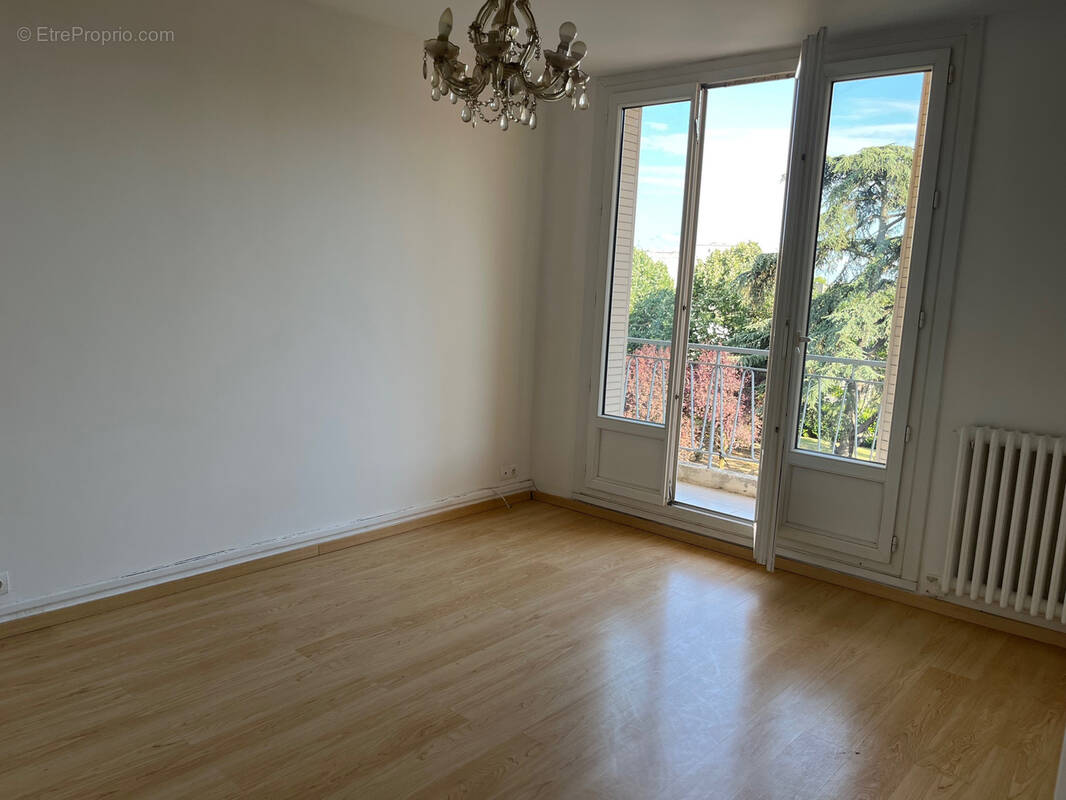 Appartement à LYON-8E
