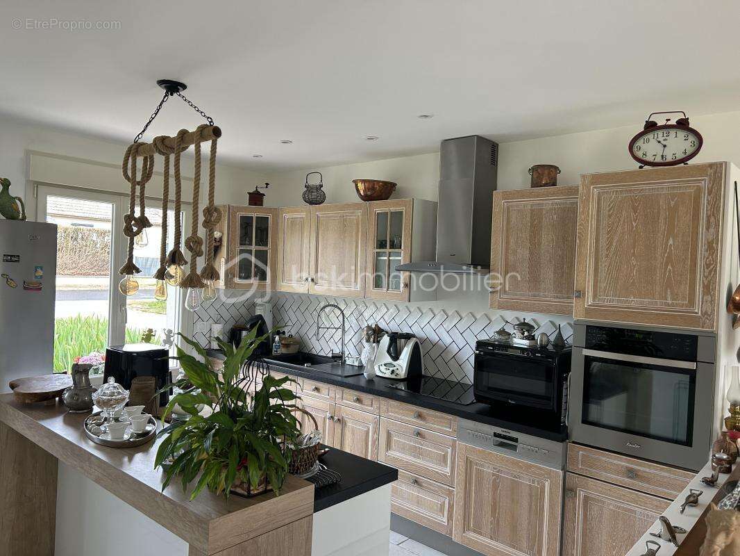 Maison spacieuse et lumineuse de 145m² avec terrasse agréable - photo 10