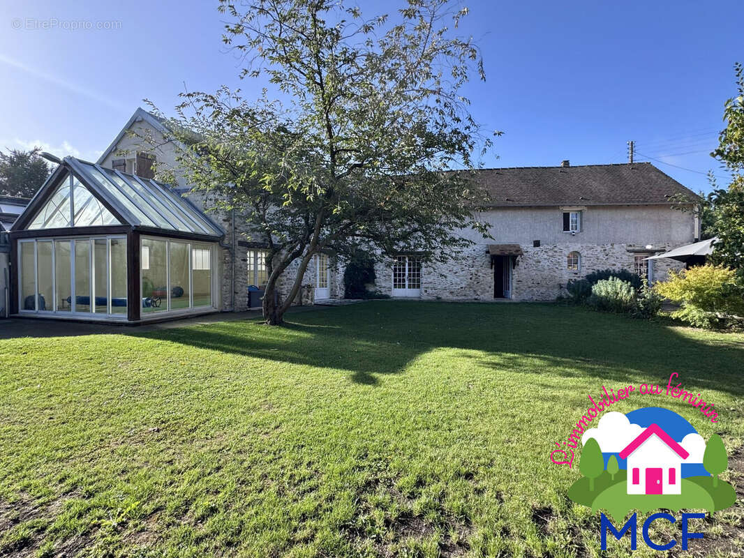 Maison 247 m² à Septeuil  - photo 2