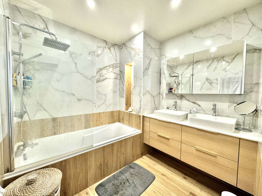 Appartement à SAINT-MANDE