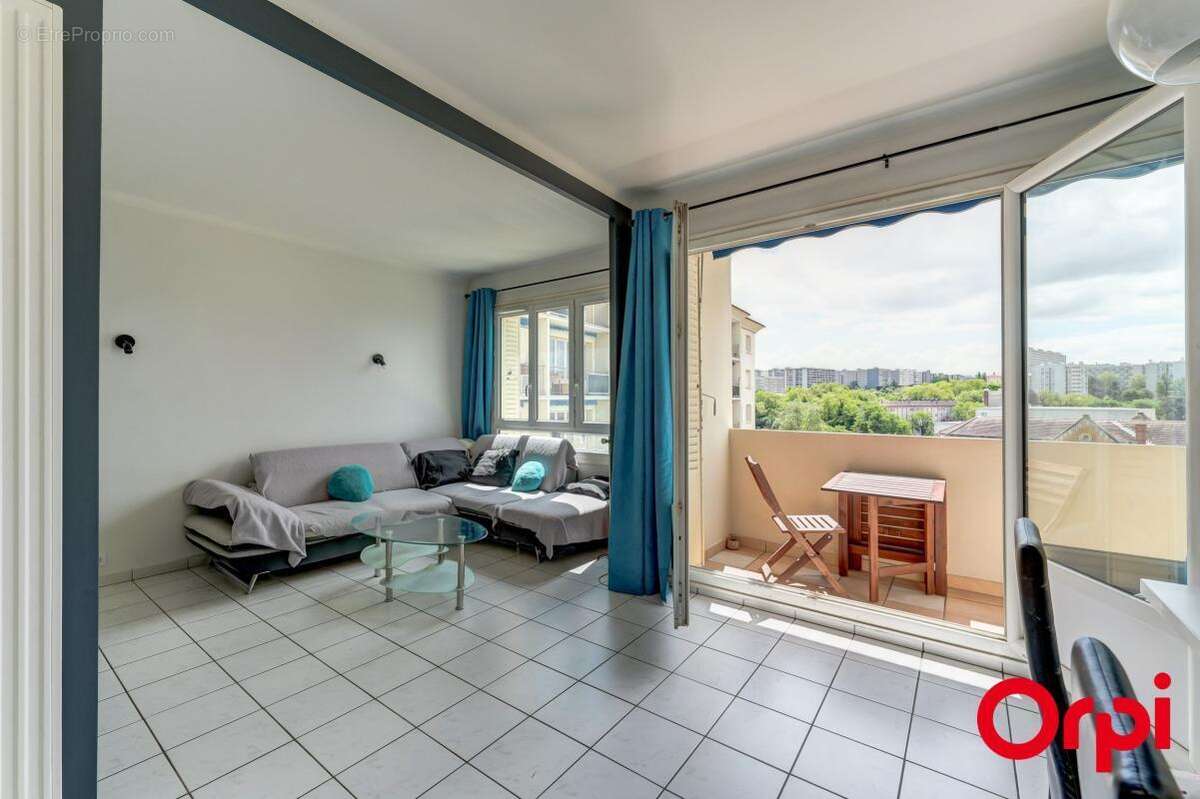 Appartement à CALUIRE-ET-CUIRE