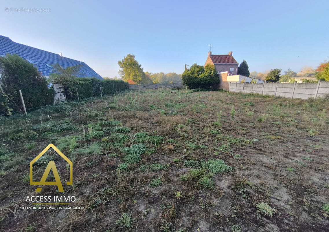 Terrain à VIEUX-CONDE