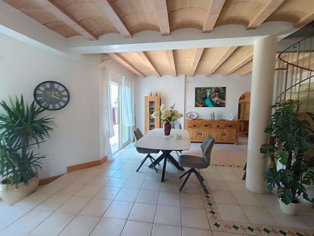 Maison à UZES