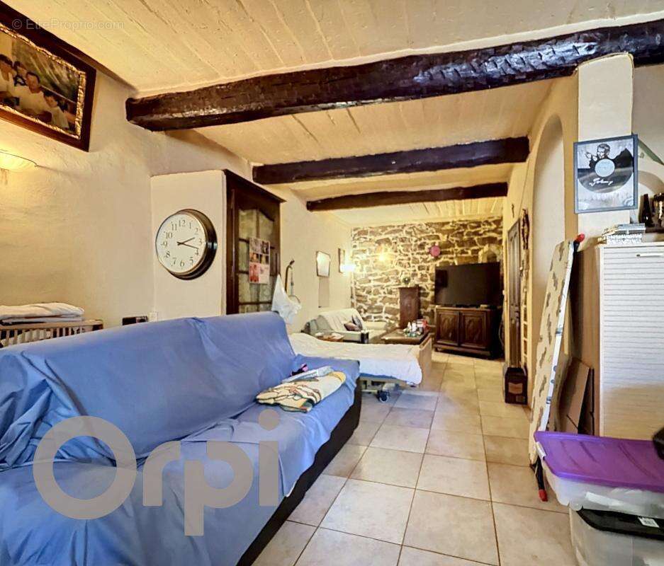 Maison à LE MUY