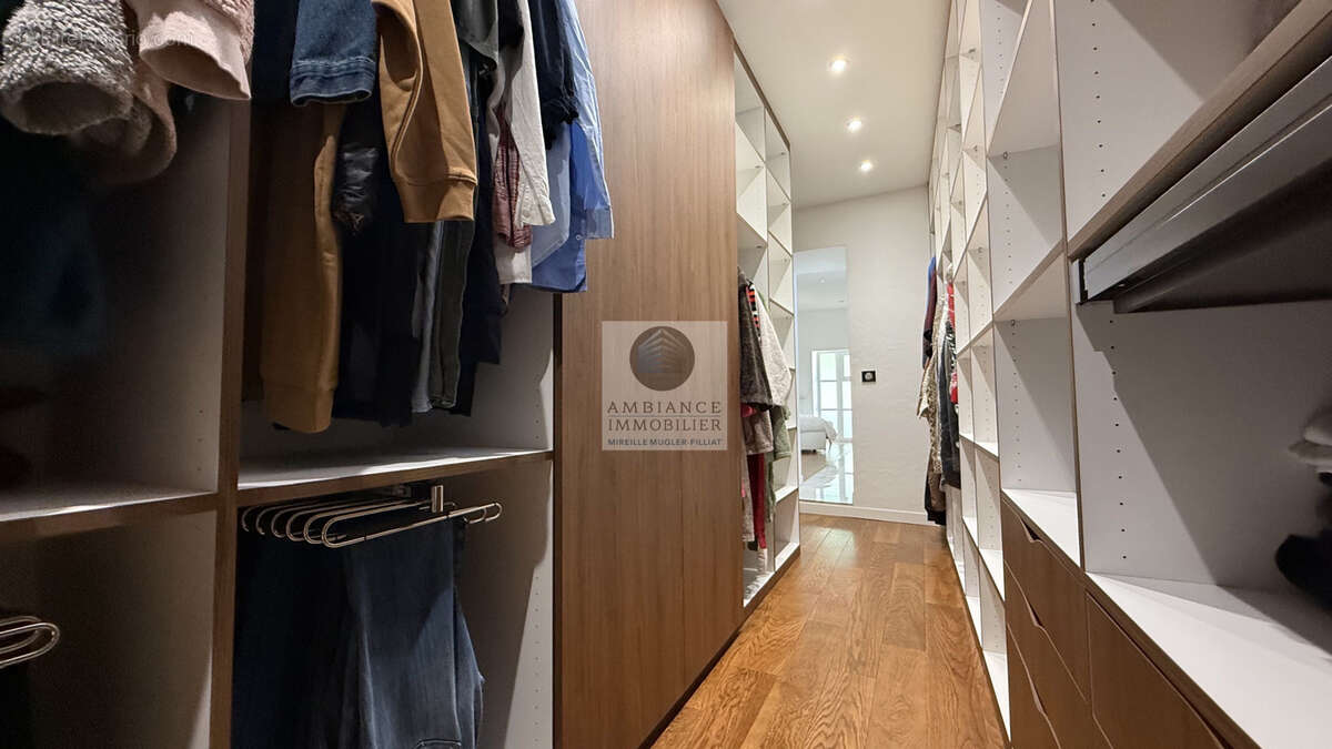 Maison à ETOILE-SUR-RHONE