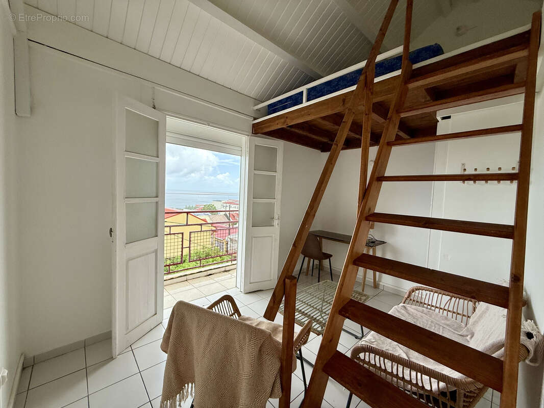 Appartement à BASSE-TERRE