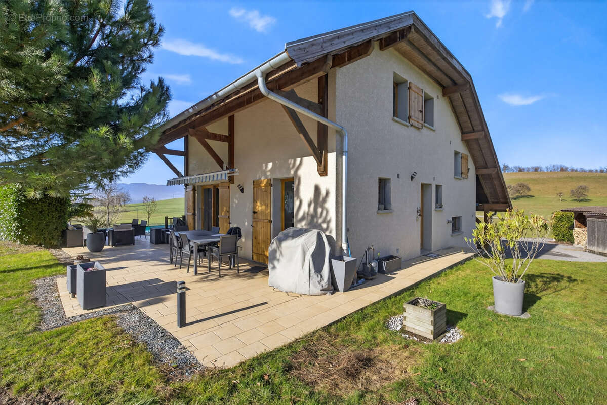 Maison à ALBY-SUR-CHERAN