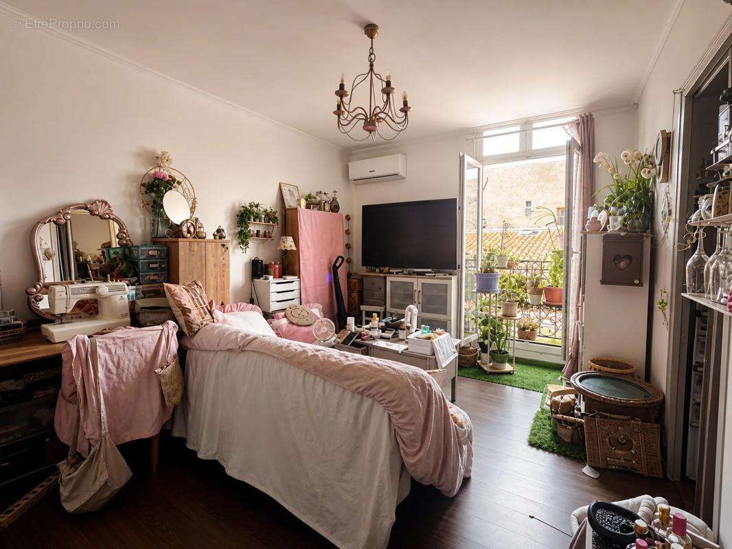 Immeuble de 9 pièces de 180 m² à Béziers (3 T2 et 1 T3-duplex) - photo 17