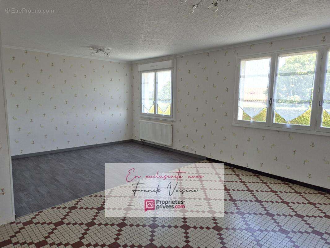 Maison à LE BOUPERE