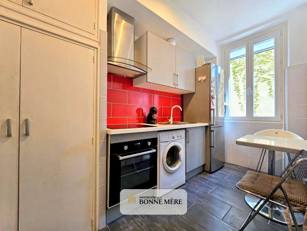 Appartement à MARSEILLE-6E