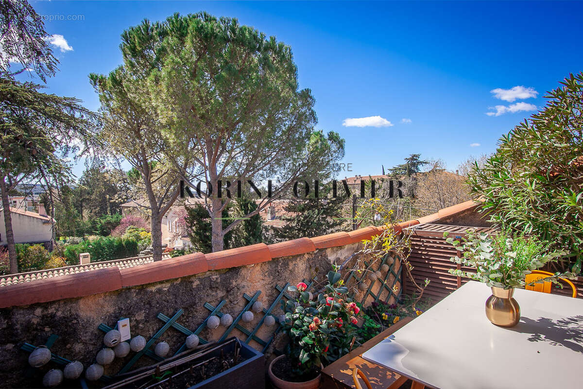 Appartement à AIX-EN-PROVENCE