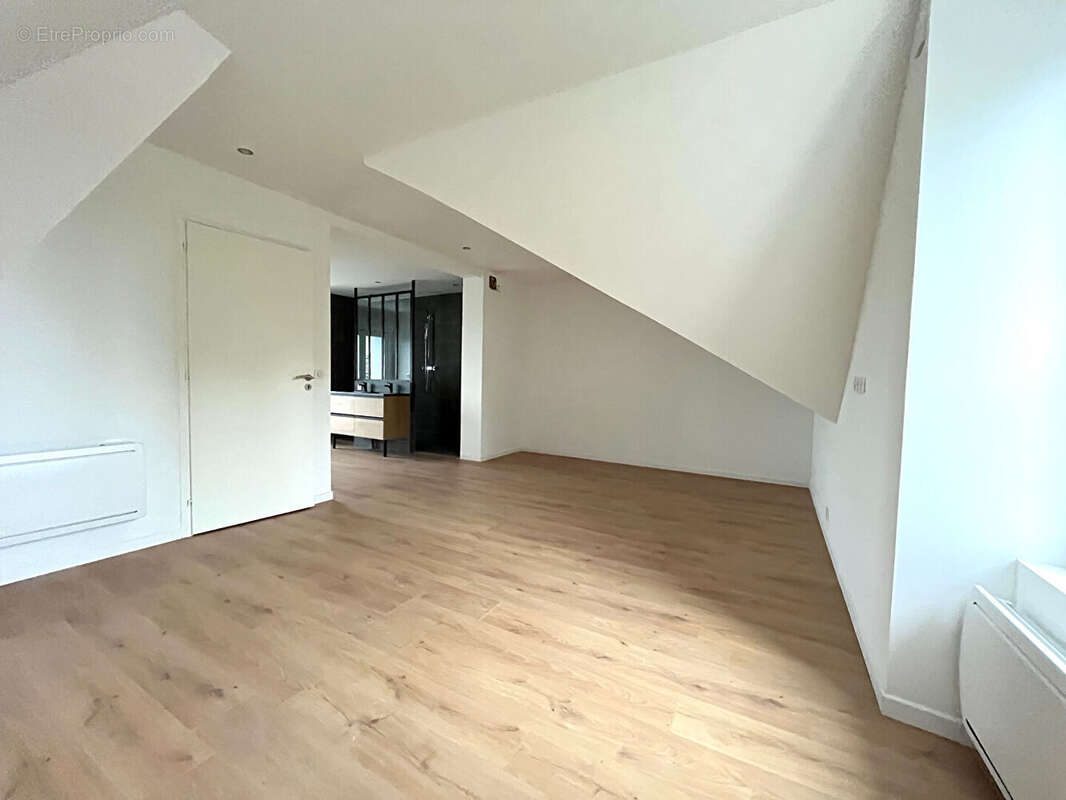 Maison à SAINT-JUST-LE-MARTEL