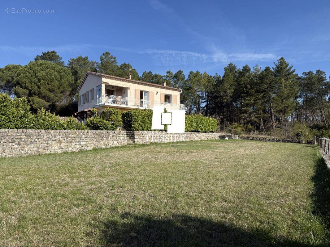 Maison à CHASSIERS
