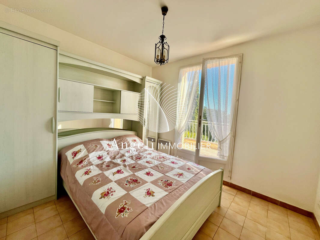 Maison à FREJUS