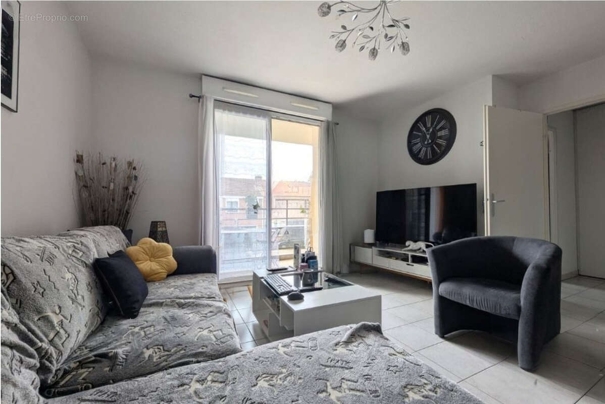 Appartement à AVION