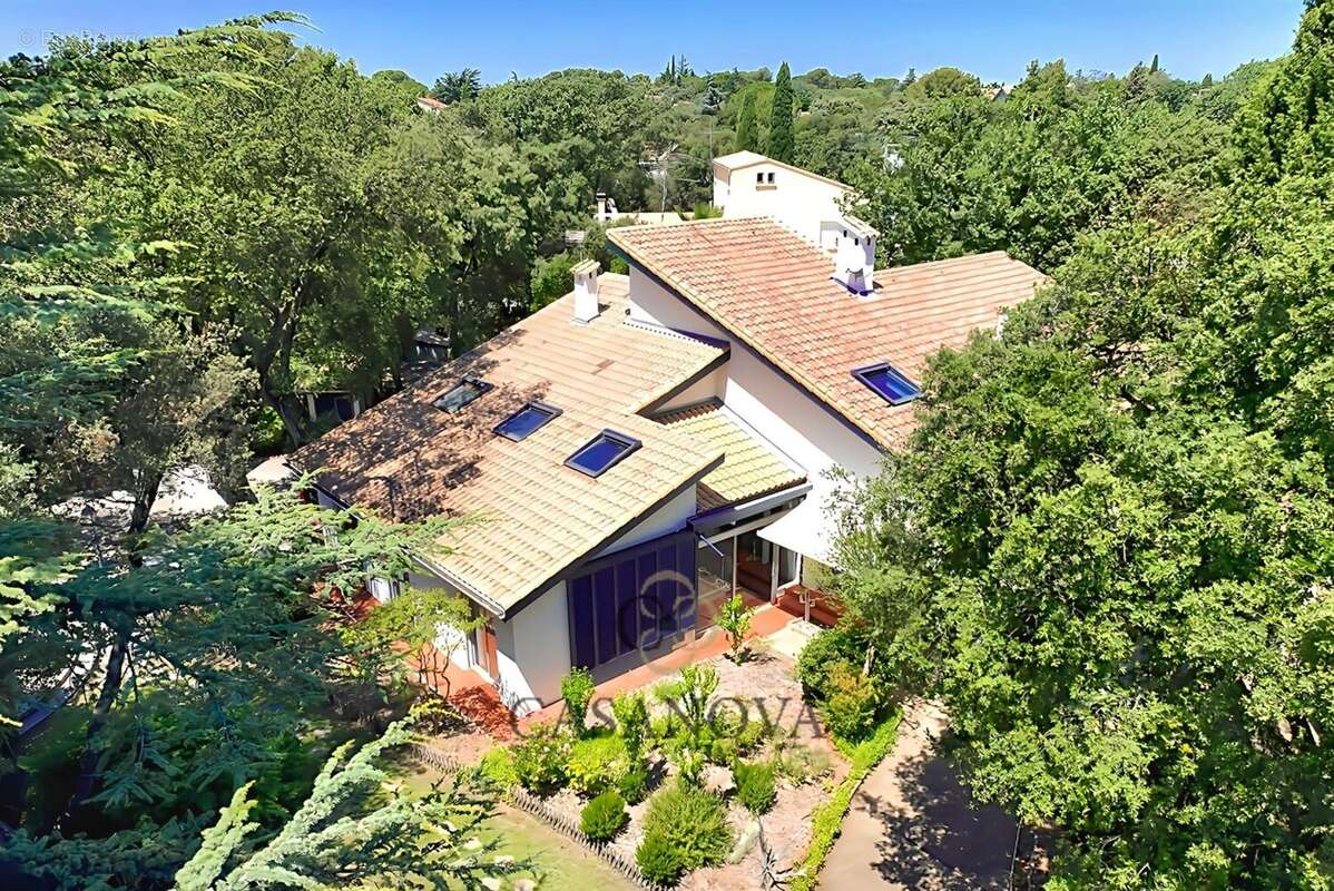 Maison à SAINT-JEAN-DE-VEDAS