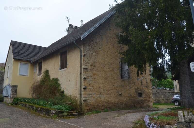 Maison à vendre 5 pièces COURBOUZON (39) - photo 3