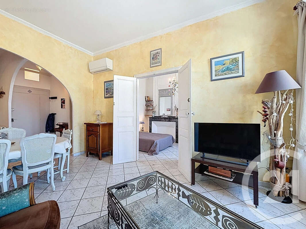 Appartement 97 m² à Sete  - photo 9