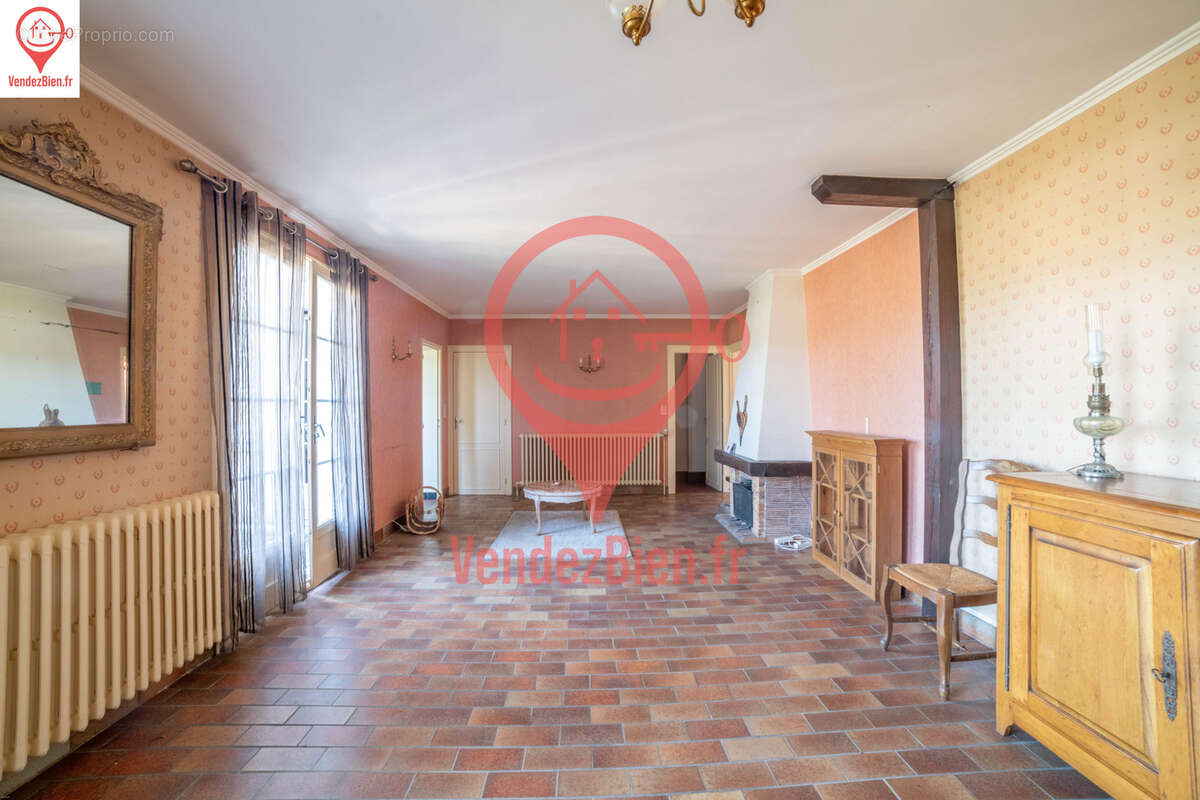 Maison à CHATEAUNEUF-SUR-CHER