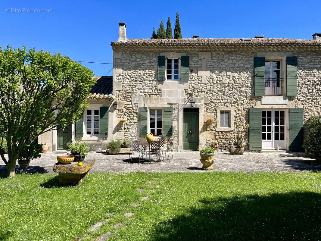 Maison à SAINT-ETIENNE-DU-GRES