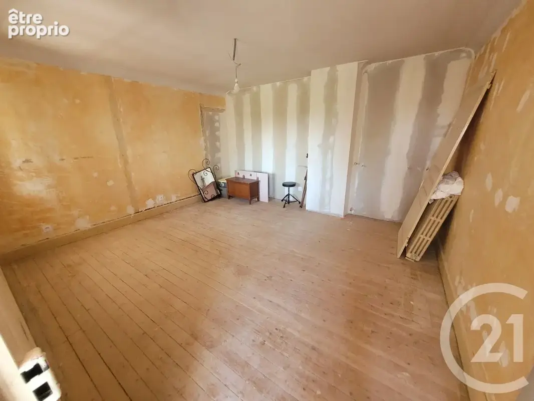 Maison 6 pièces 136 m² à vendre à La Chapelle-Naude (71500) - photo 10
