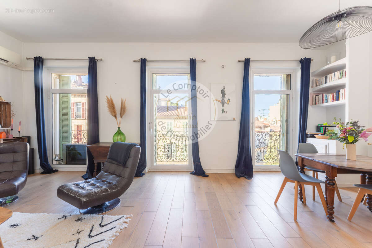 Appartement à MARSEILLE-6E