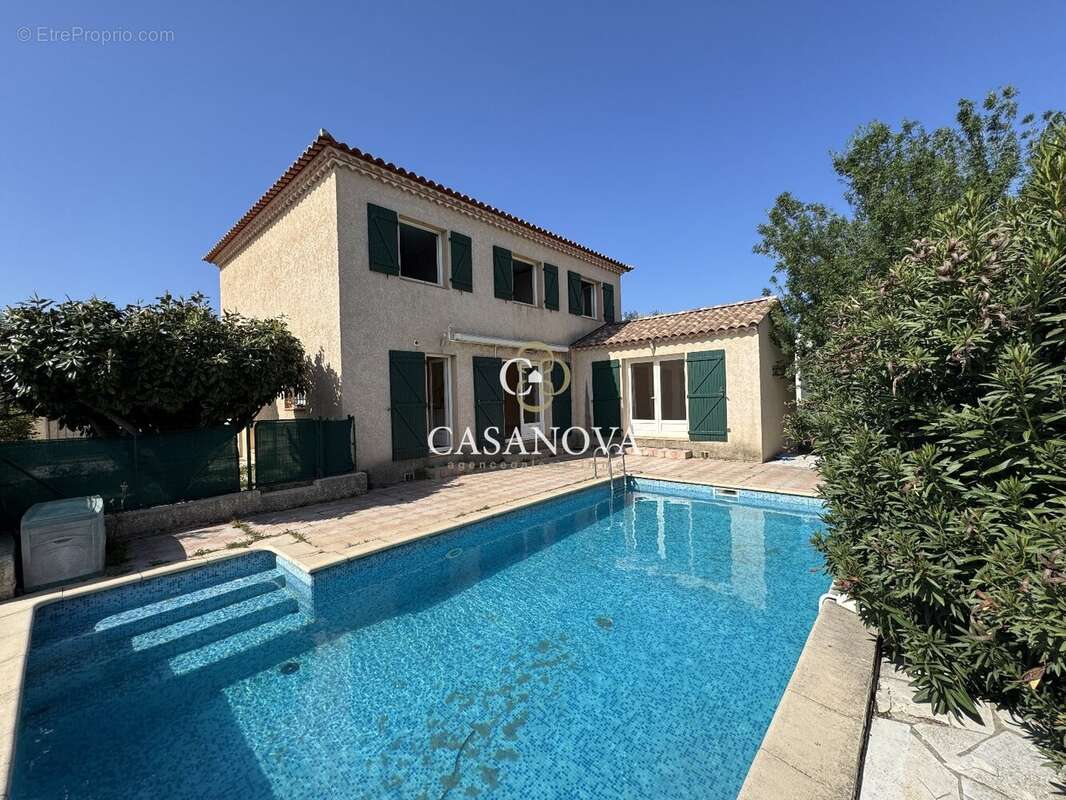 Maison à PERET