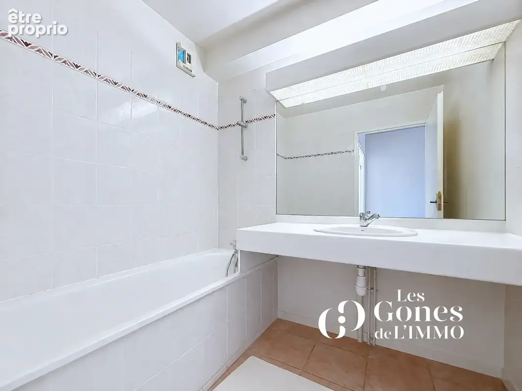 T1 31,90 m2   balcon   vue exceptionnelle sur jardin   cave - photo 7