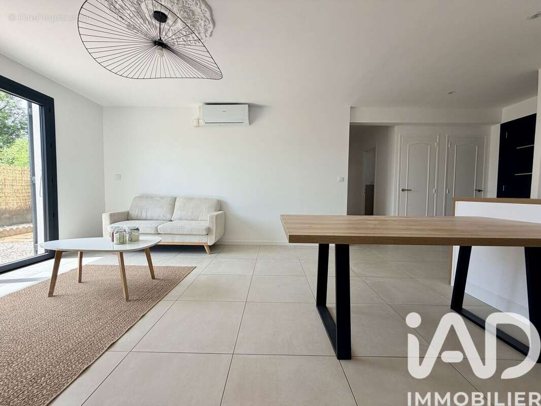Photo 2 - Maison à PIA