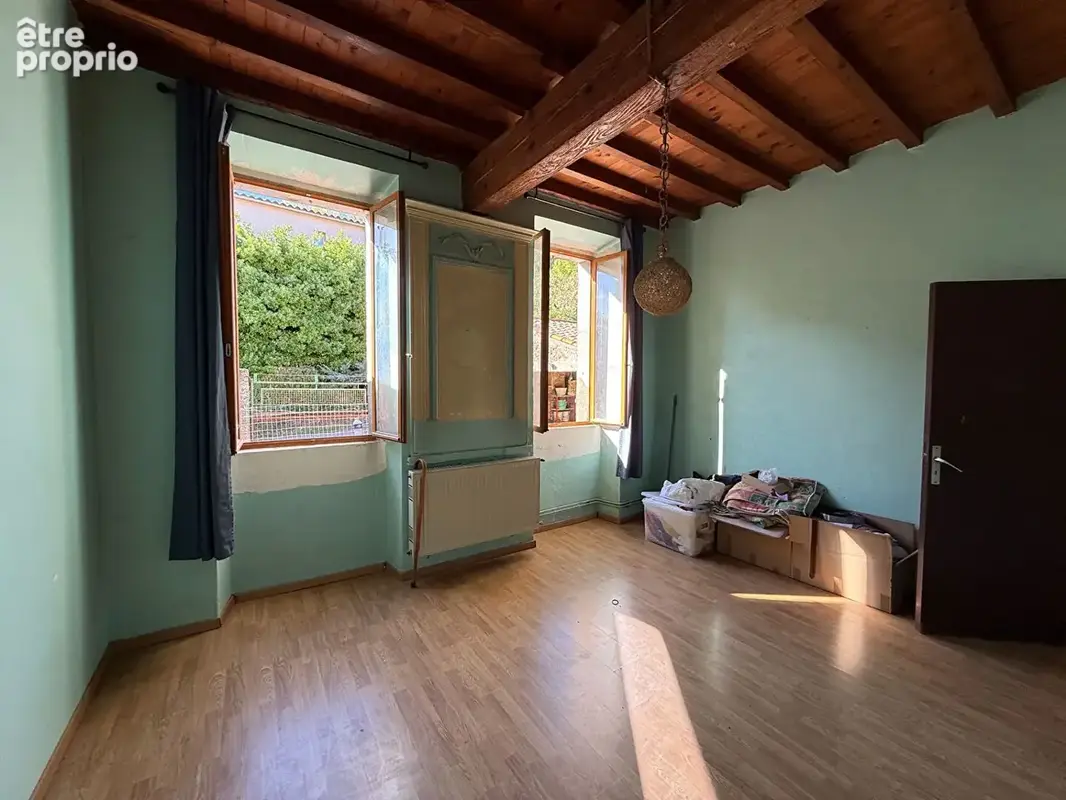 Belle maison de village avec petit extérieur et fort potentiel ! - photo 8