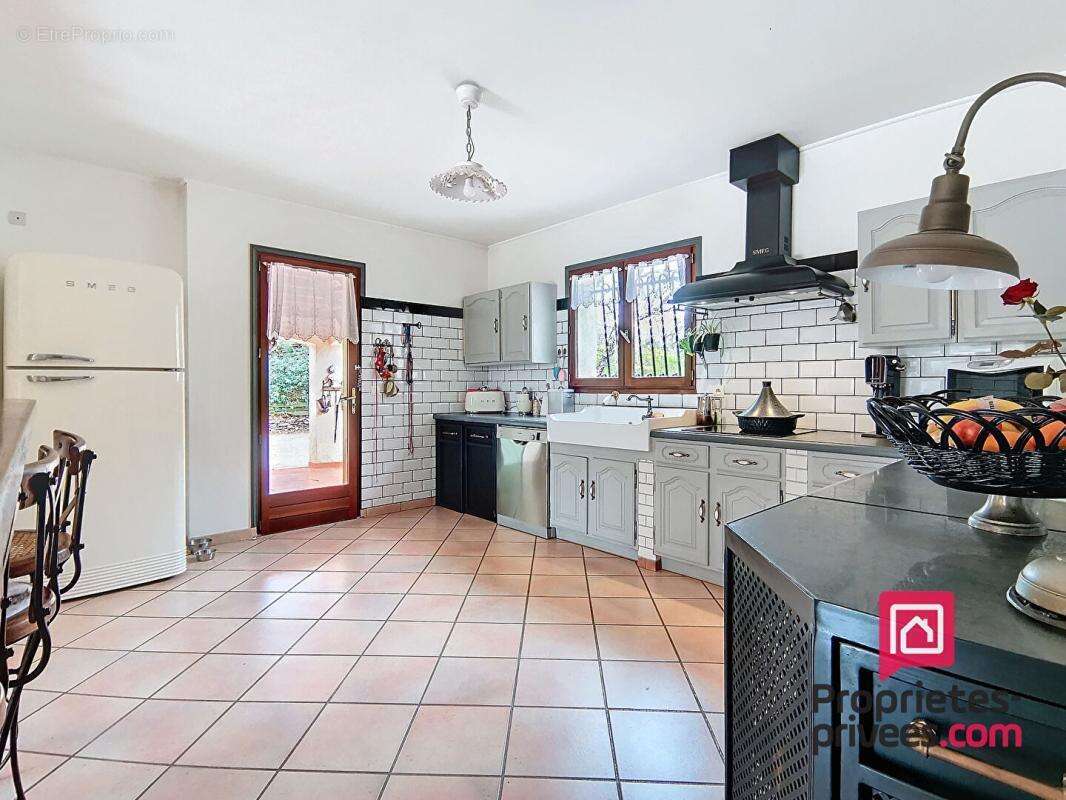 Maison à SAINT-MAXIMIN-LA-SAINTE-BAUME