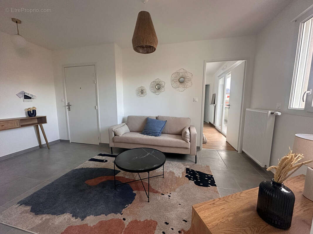 Appartement T4 de standing  77.33 m² - Dernier étage avec 3 terrasses  - Annemasse - photo 8
