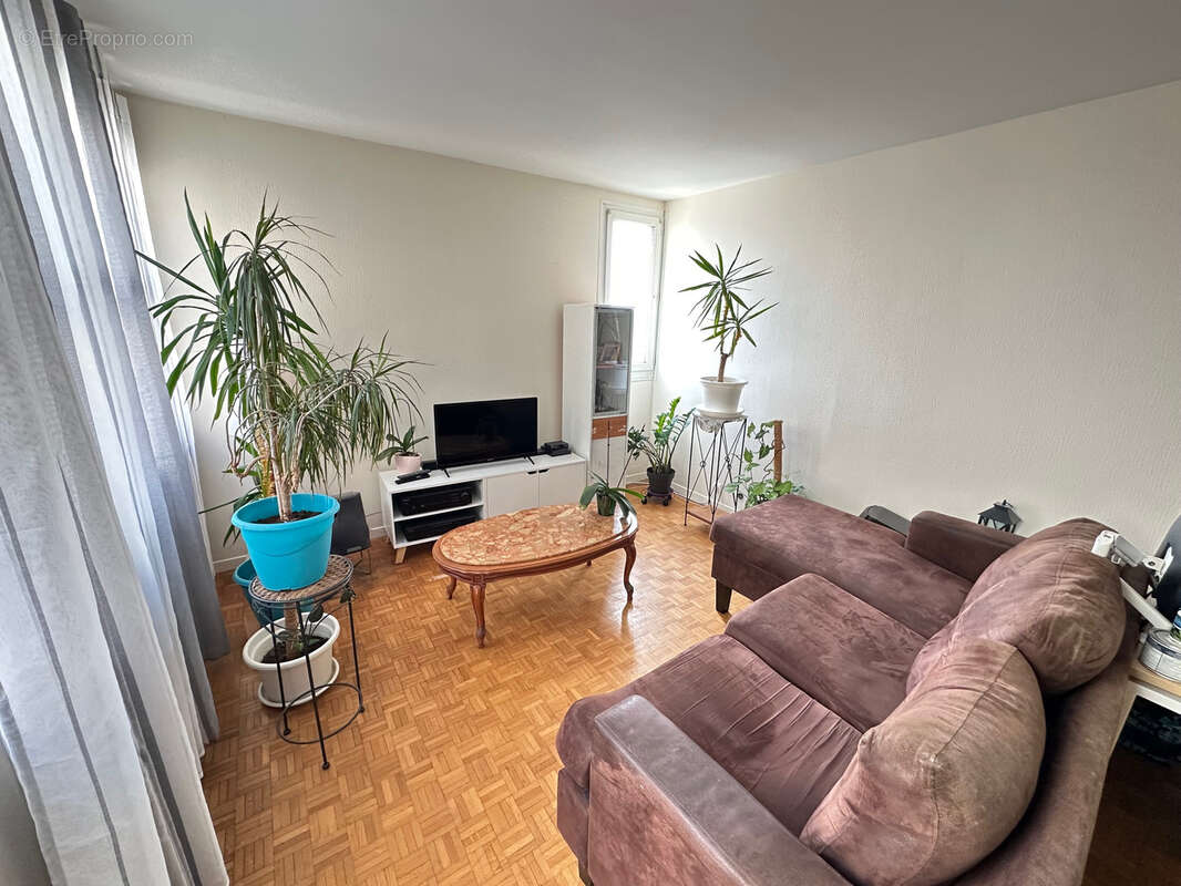 Appartement à RIS-ORANGIS