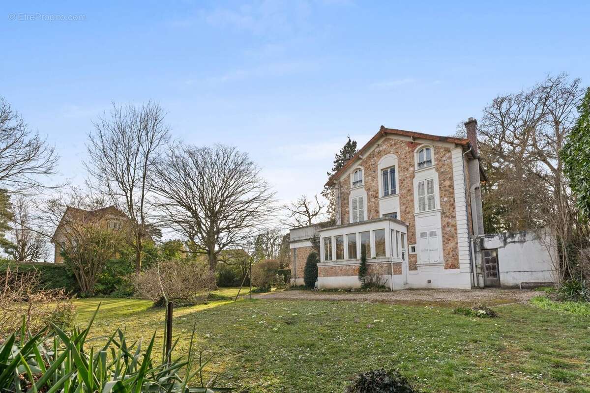 Maison à VAUCRESSON