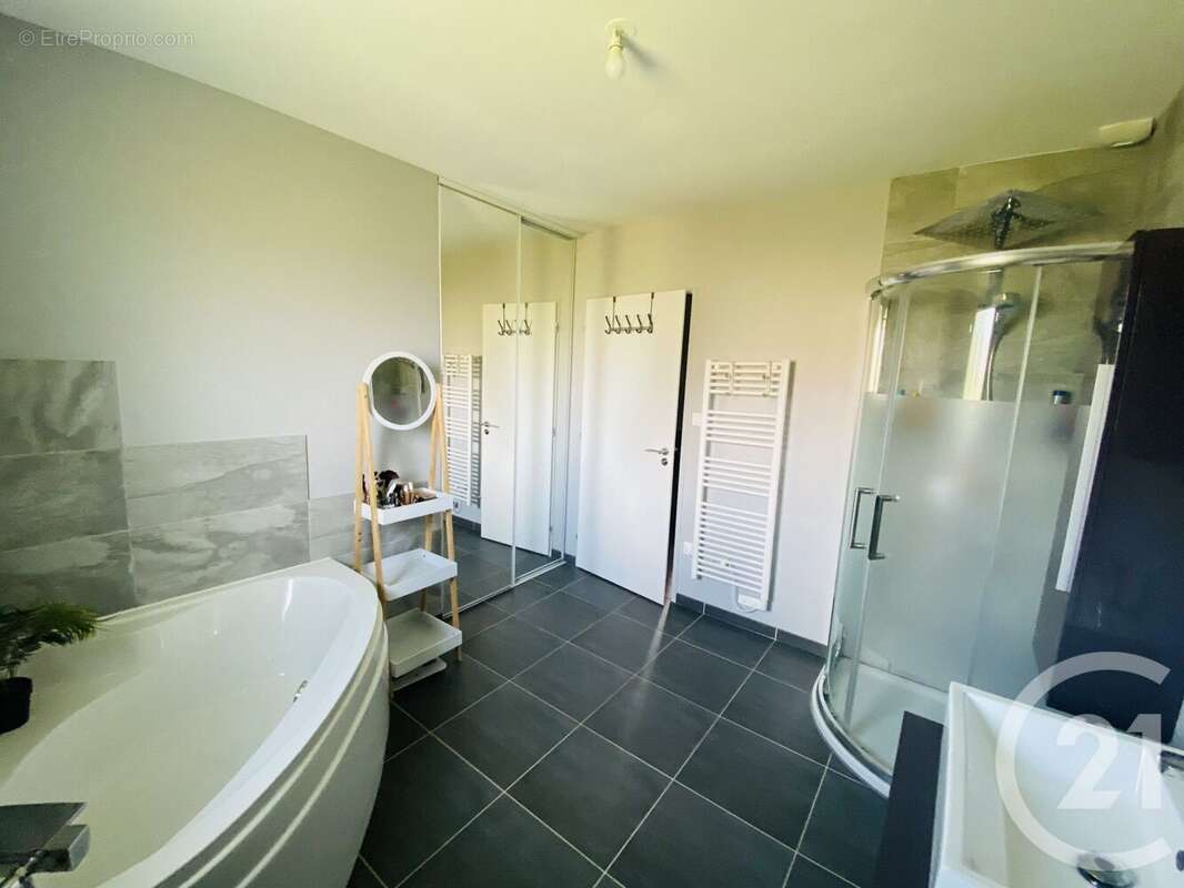 Maison à SAINT-GERMAIN-DU-BOIS