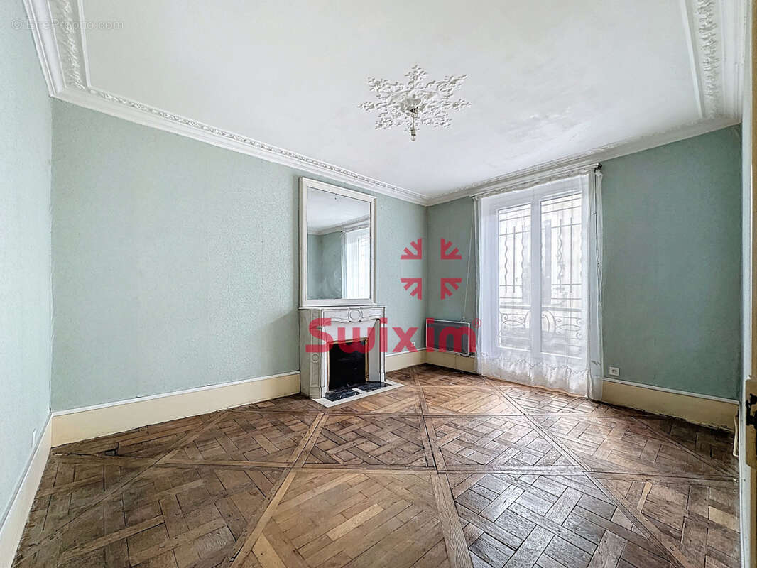 Appartement à PARIS-11E